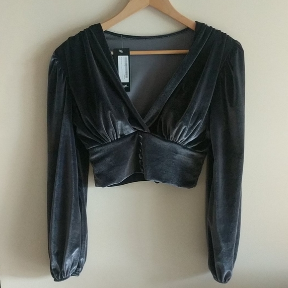 Nasty Gal Tops - Velvet plunge crop top